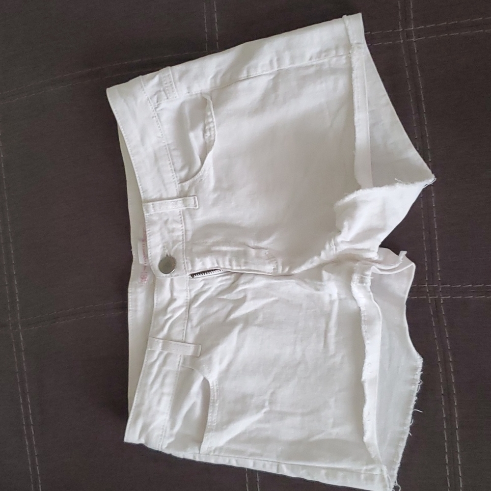 No boundaries white shorts size 9